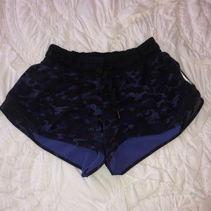 LULULEMON SHORTS SIZE 2